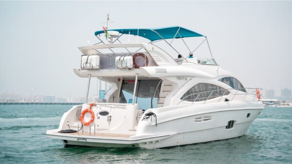 Majesty 56ft Yacht - Image 15