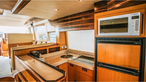 Majesty 56ft Yacht - Image 14