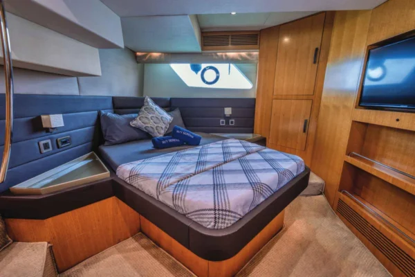 Majesty 48ft Yacht - Image 7