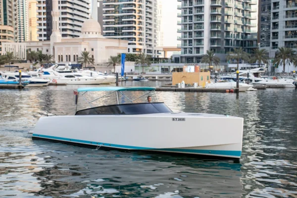 Open roof 40ft Yacht - Image 6