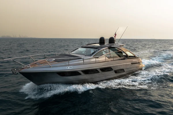 Pershing 52ft Dark Yacht - Image 14