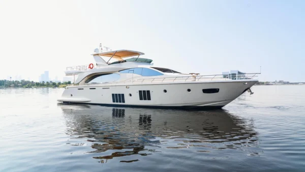 Azimut 88ft Yacht